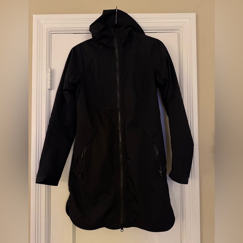 Lululemon rain coat